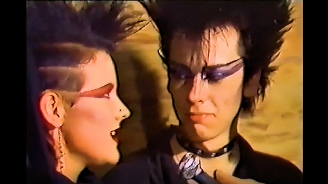 A night out at Xclusiv - a UK Trad Goth / New Wave Dark Club - 1984
