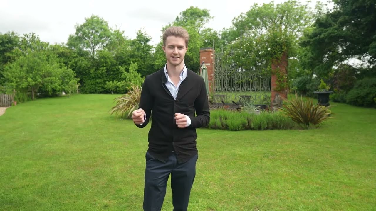 A Property Tour of Gumbrills Barn, in Buckinghamshire, with Barney Coles