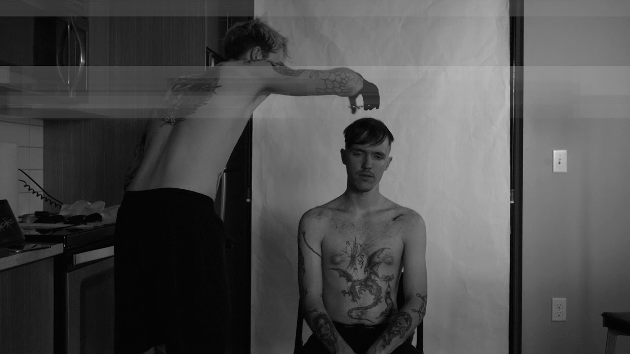 ViOLENT HAiRCUTS
