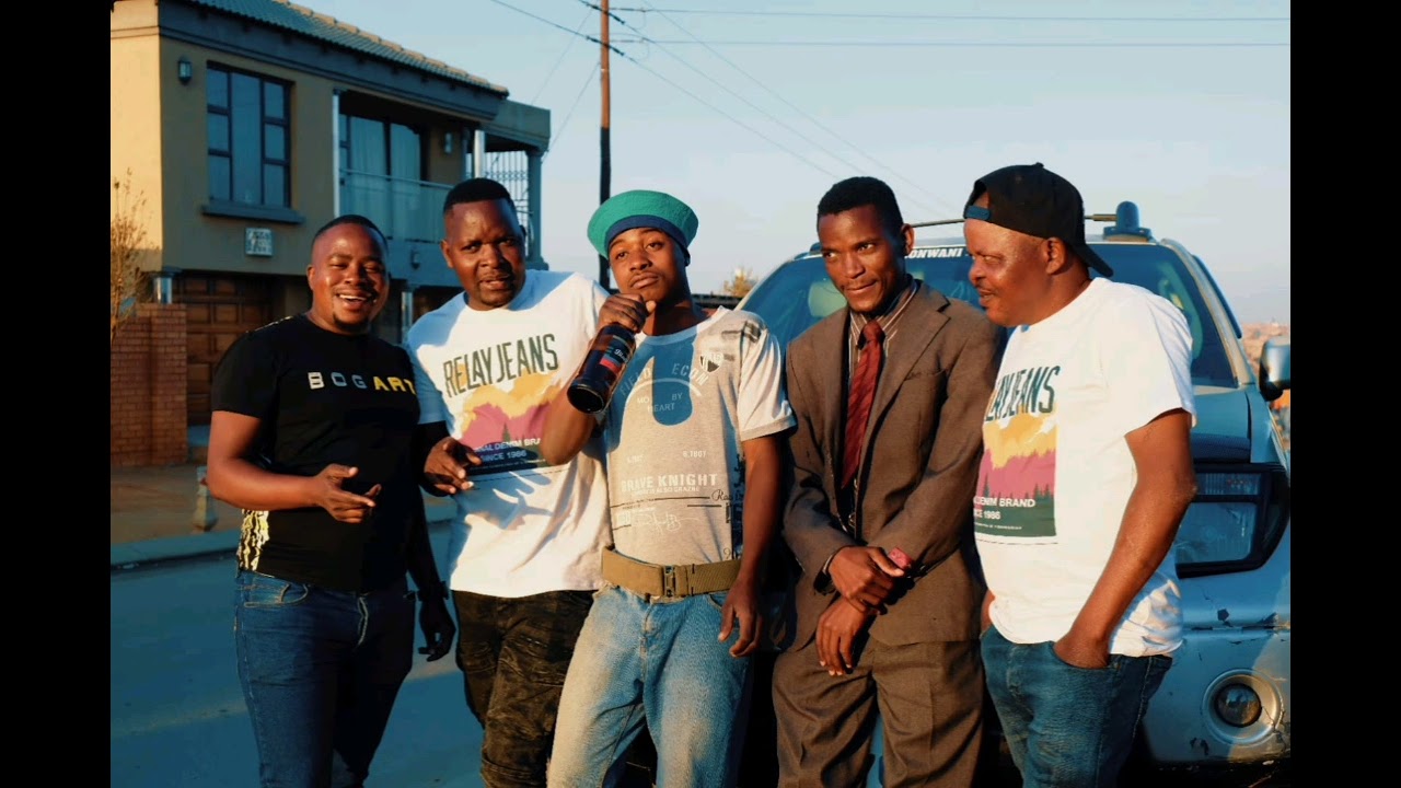 DJ-VEVULA FT ZOLA ZOLA K1 AYIKULI XIMATI NA MACUANE