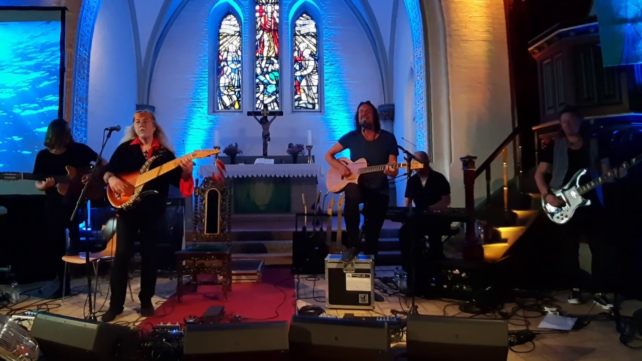 Uli Jon Roth — «Don't Tell the Wind» (Zeno cover) LIVE at Wacken Open Air 2019. Acoustic in a church