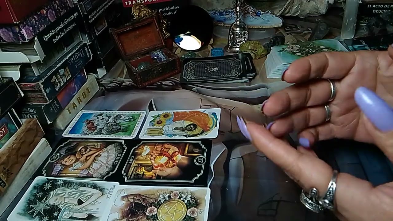 QUIEREN TIRAR TU TRABAJO. PUEDES QUEDAR CIEGA/O POR ESTO.#tarot #astrology #horoscope 