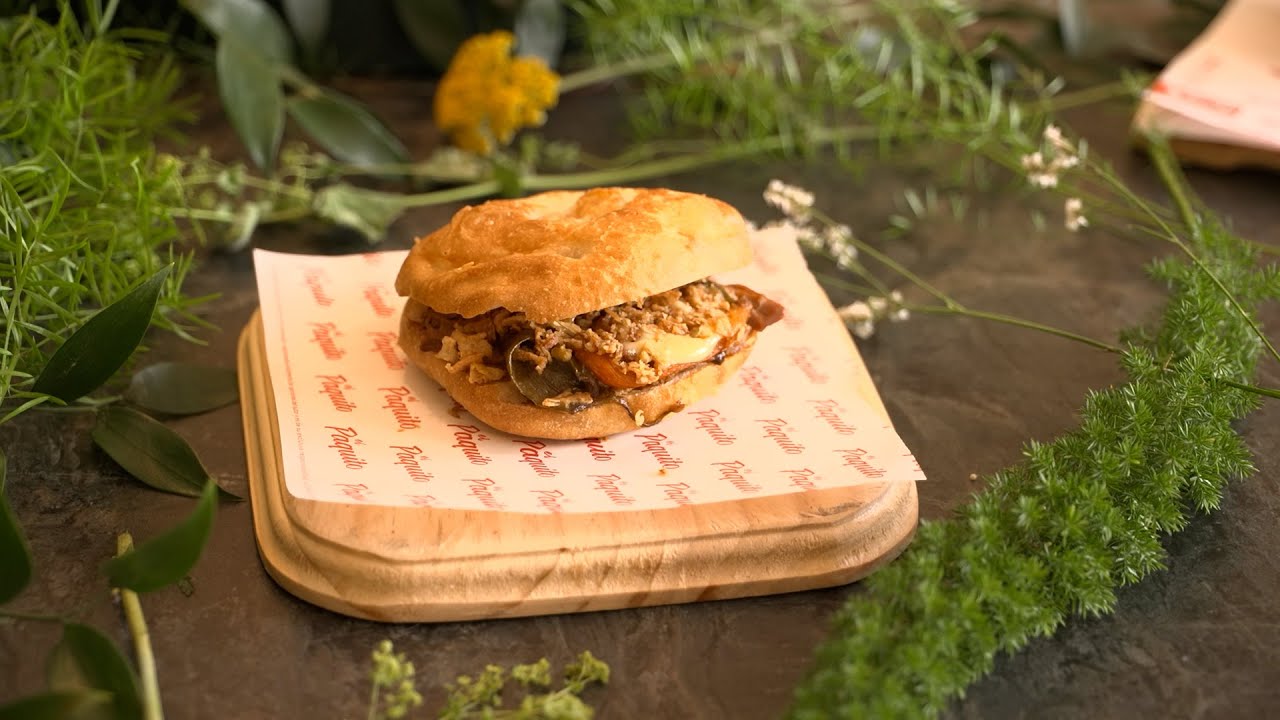 El bocadillo de cordero del Café Comercial es ‘El mejor Paquito de Madrid’