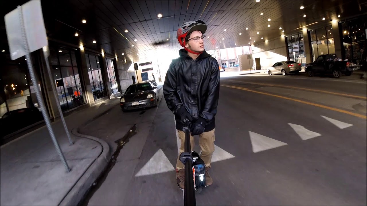 ELECTRIC UNICYCLE (BEST RIDE EVER) KING SONG 16S