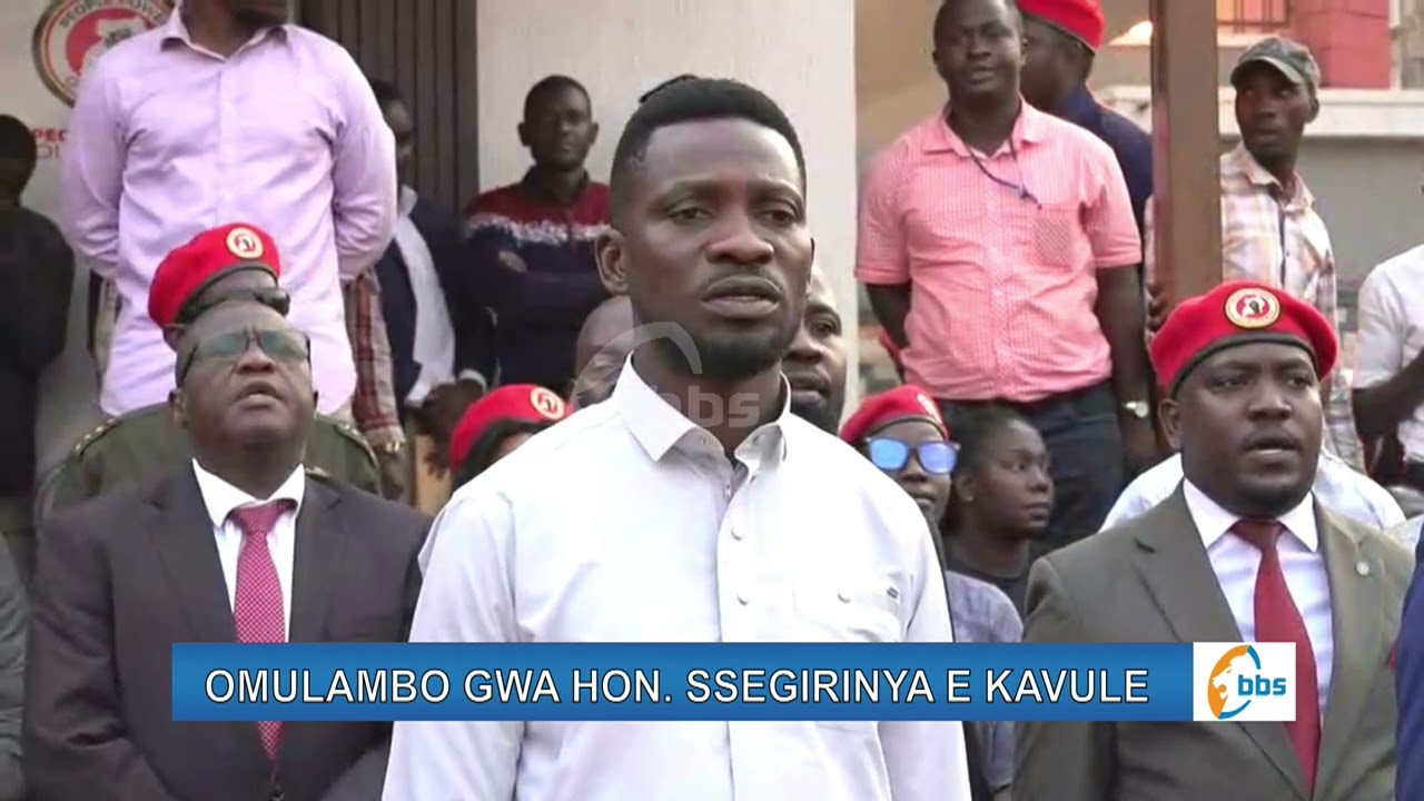 Bobi Wine atuuse ku lumbe lwa Hon. Ssegirinya wakati mu nduulu n'emizira