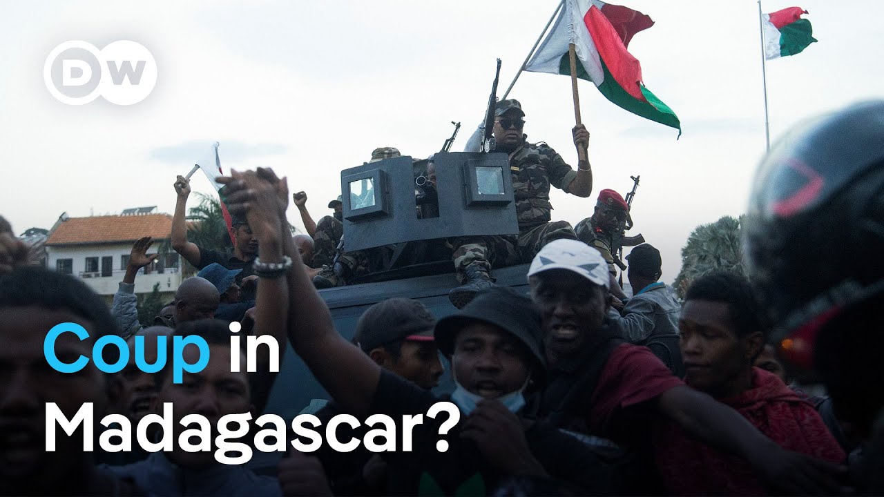 Madagascar presidency claims coup attempt as soldiers join protests | DW News