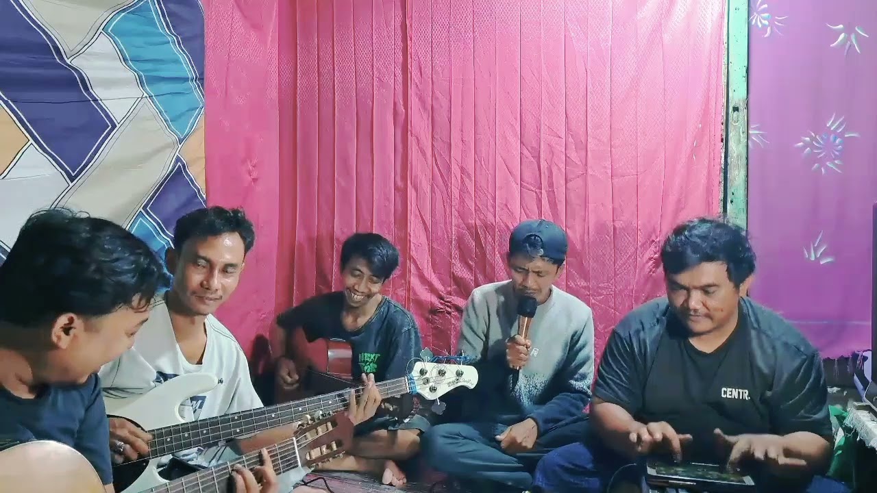 TONGKRONGAN BAPA_BAPA   COVER KEHADIRANMU VAGETOS  (Seelakustik)