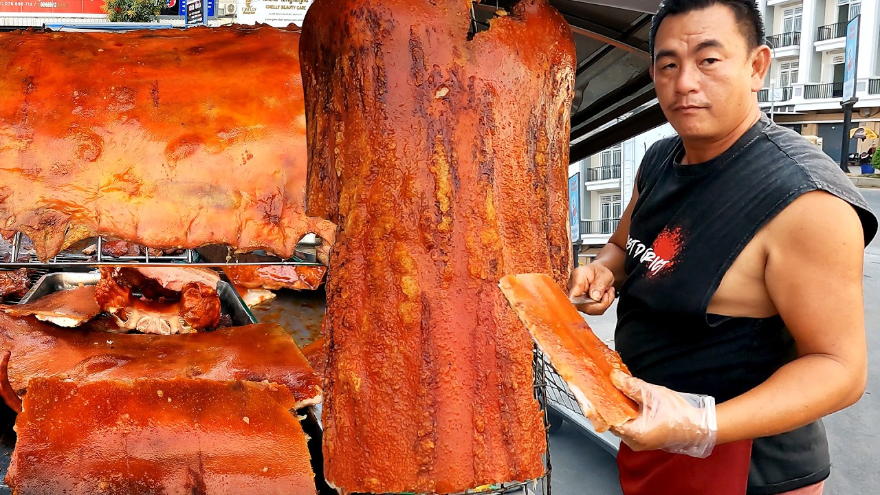 Crispy Skin! The Best Roasted Pork! Cambodian Street Food