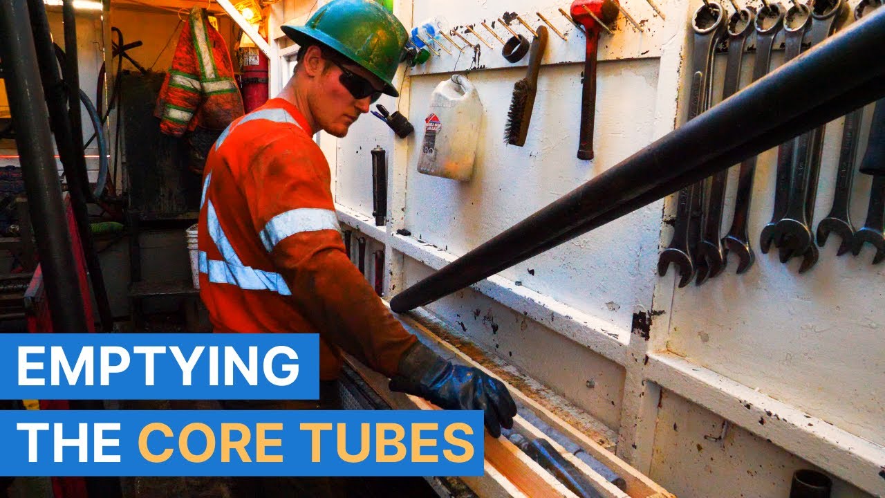 Emptying the core tube