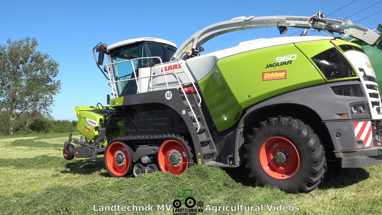 Claas - John Deere - New Holland / Erster Schnitt - First Cut  2021 pt1