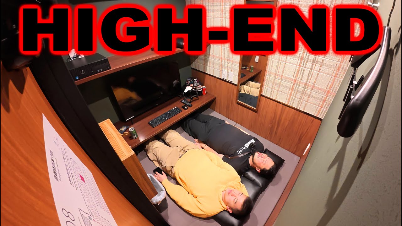 Day in a $27/Night Premium Japanese Internet Cafe