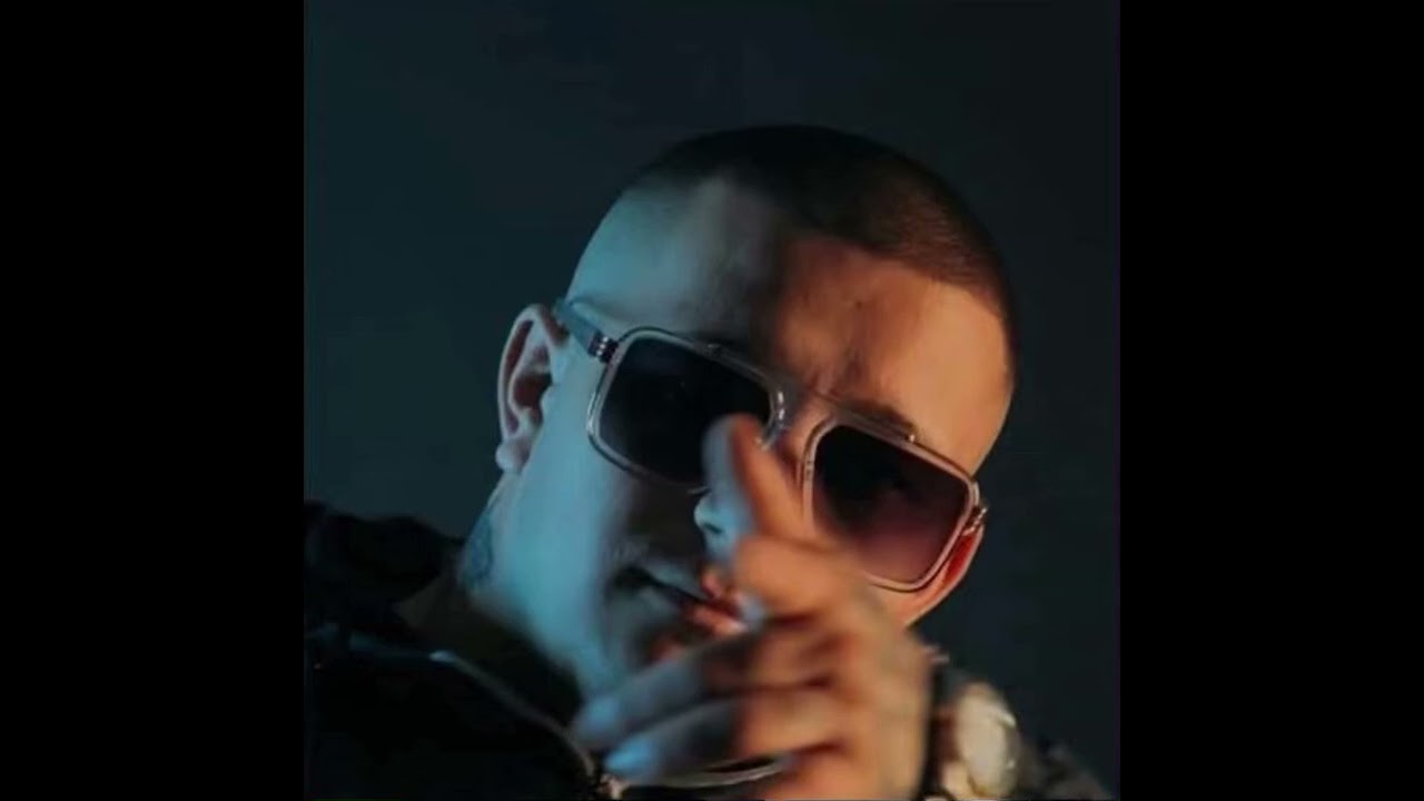 M.K - Kurv&aacute;k (Official Music) 