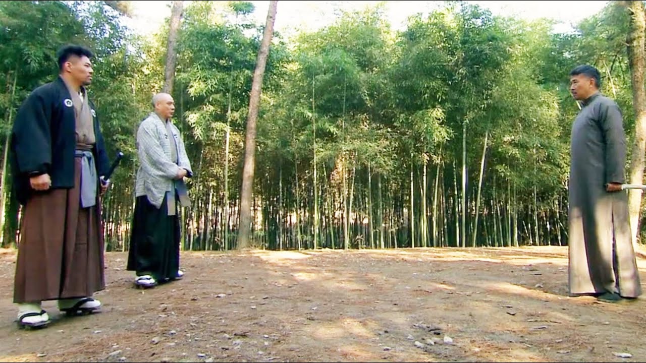 1 kung fu master vs 2 Japanese samurai! Fight against enemies with kung fu skills!