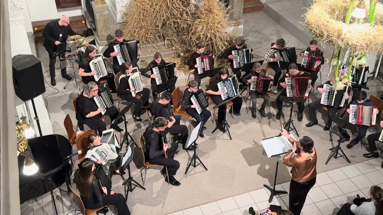 We Wish You a Merry Christmas 🎄 | Accordion Orchestra LIVE in Synagogue