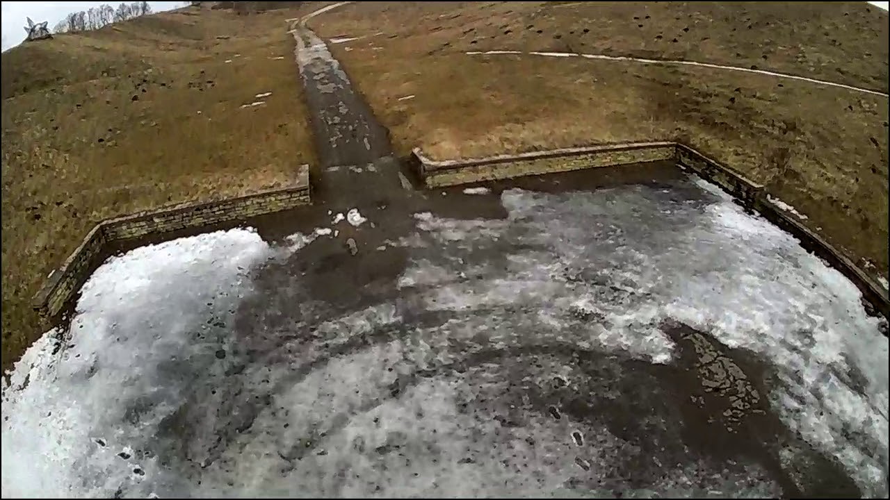 Drooni Eachine E58 video
