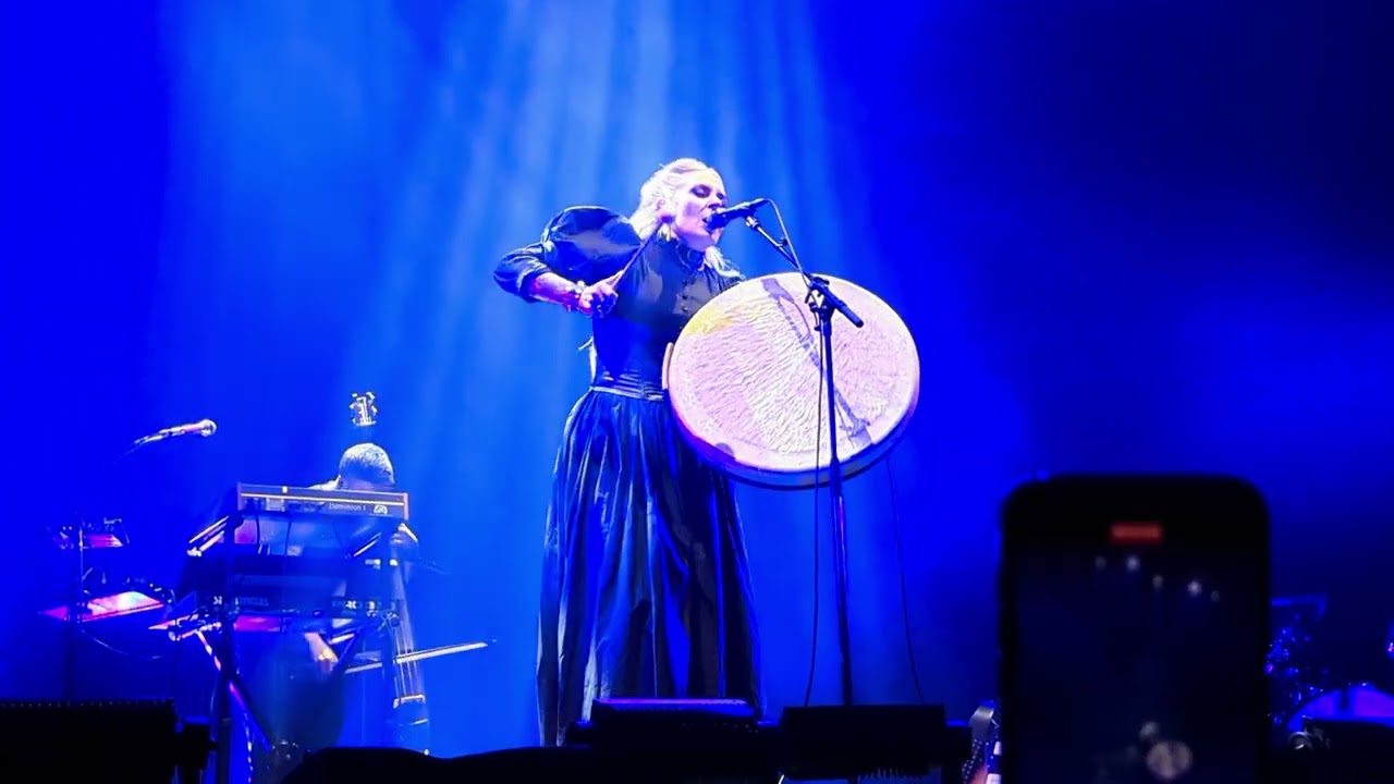 Eivør - Trøllabundin - live in Dublin, Ireland (2025)