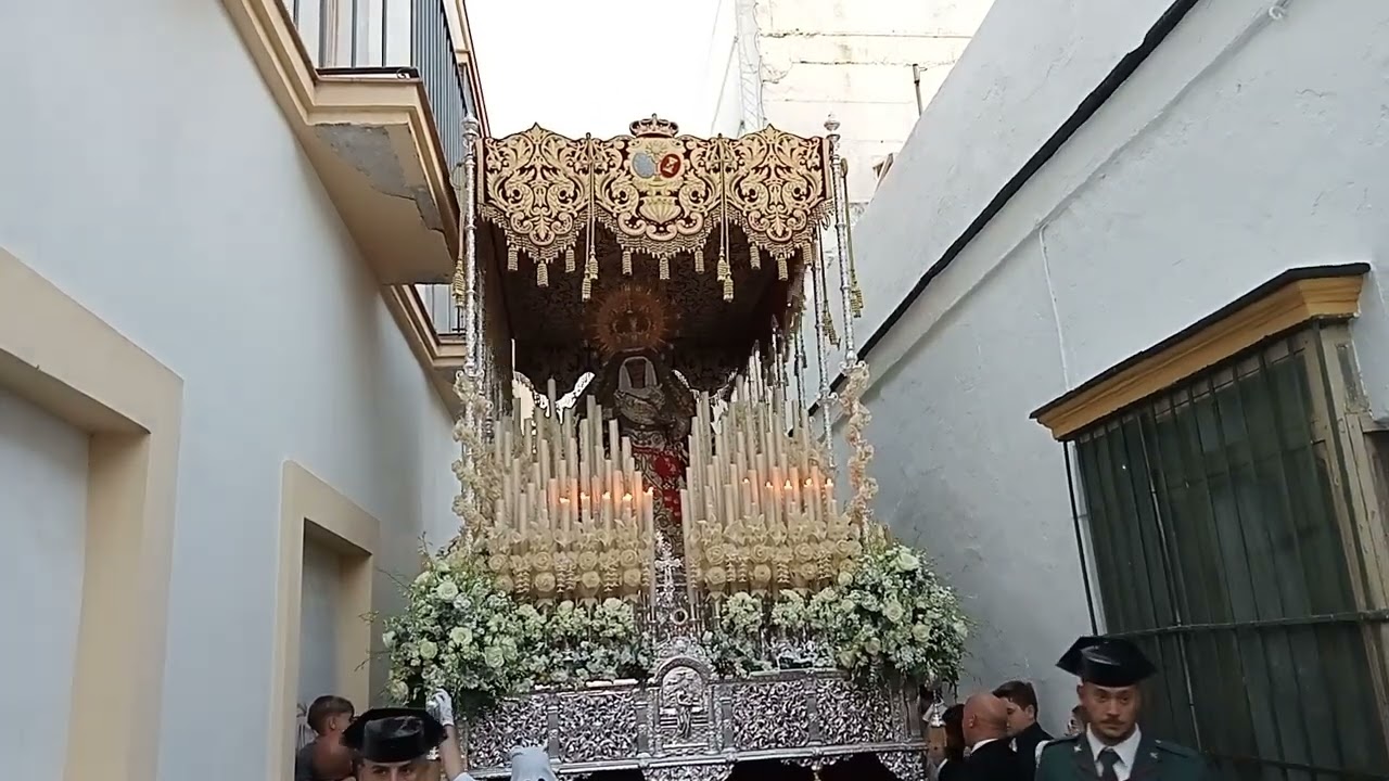 La Virgen de la Amargura de El Puerto por Jesús Cautivo