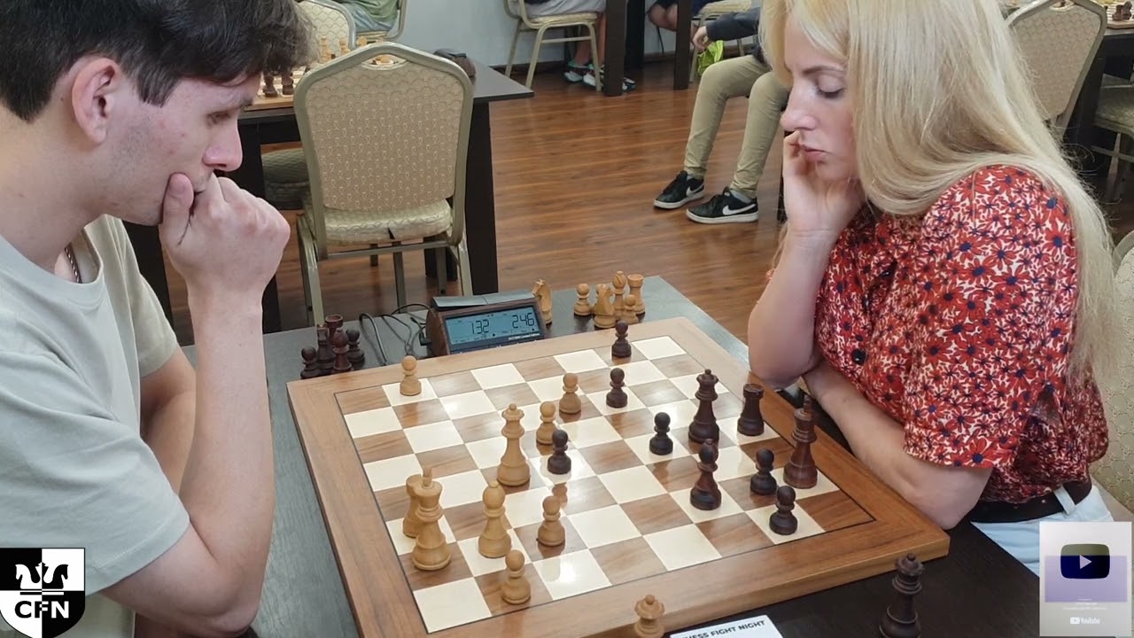 R. Gizatullin vs A. Postnikova. Chess Fight Night. CFN. Blitz