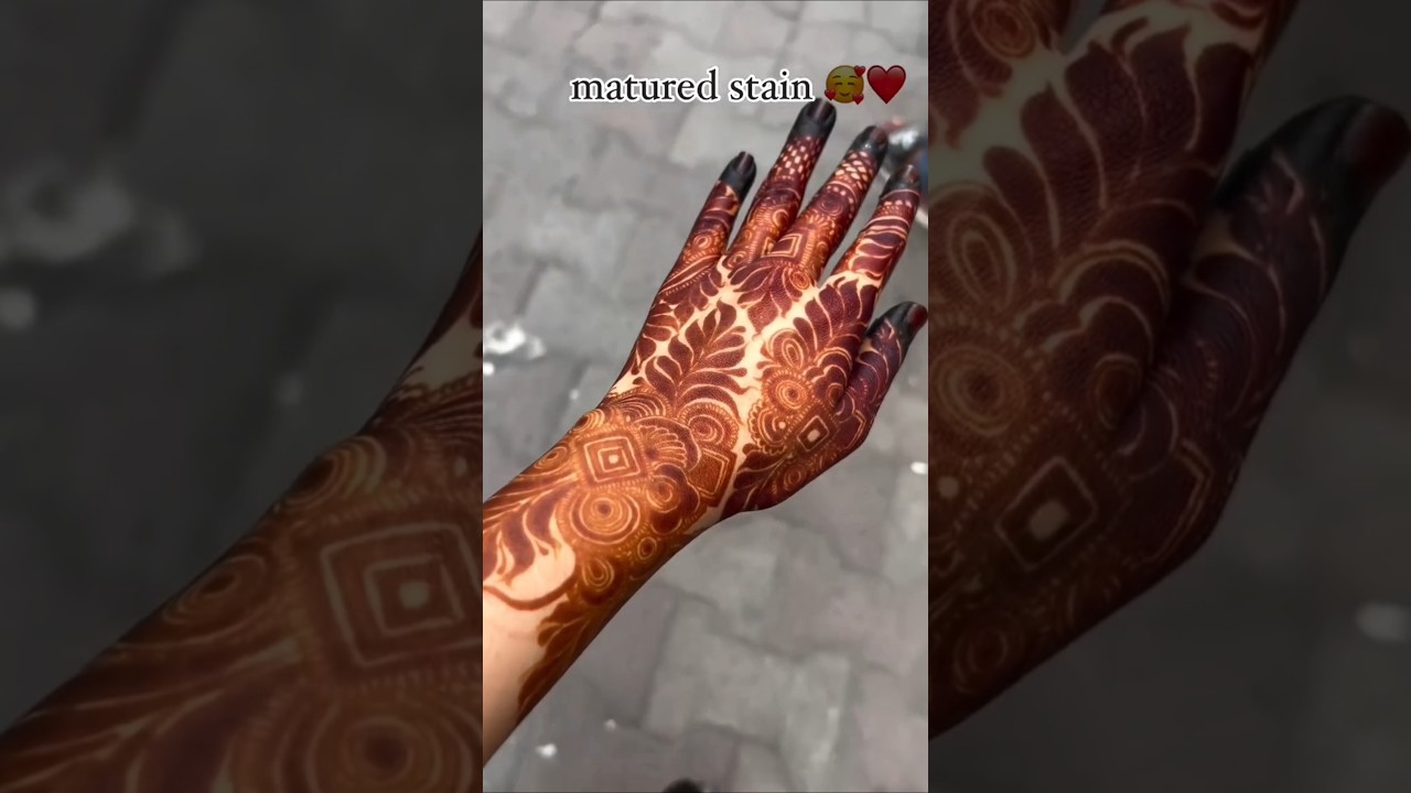 Darkest strain #hennastain #nailmehndi #mrsbeast #biggboss #souravjoshivlogs #strain