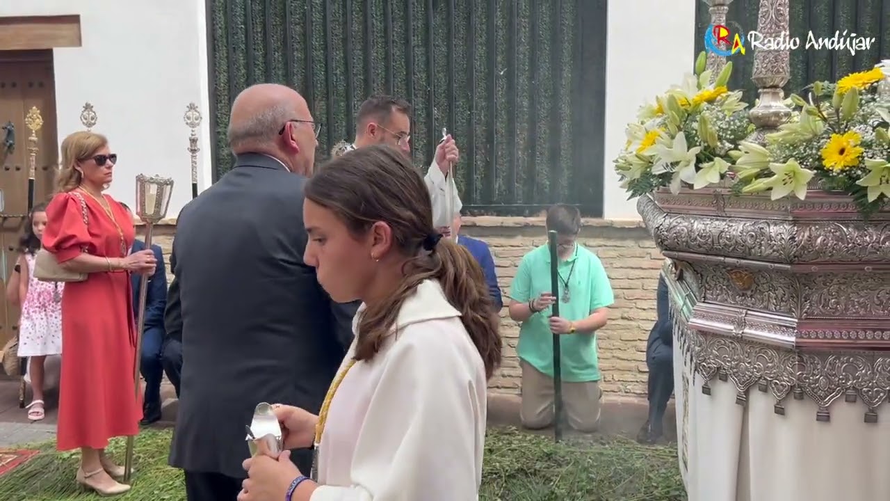 LAS CALLES DE ANDÚJAR SE LLENAN DE TRADICIÓN PARA LA PROCESIÓN DEL CORPUS