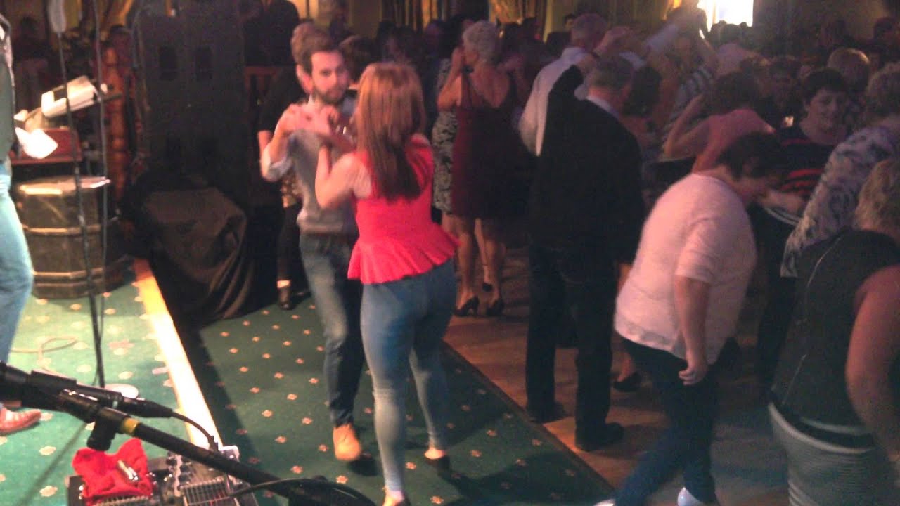 Jiving to Robert Mizzell
