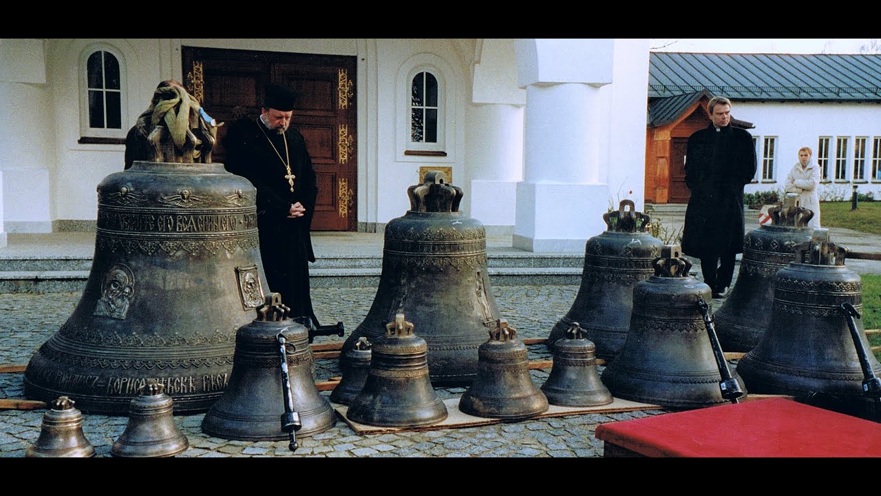 1999-2002. Строительство звонницы, колокола