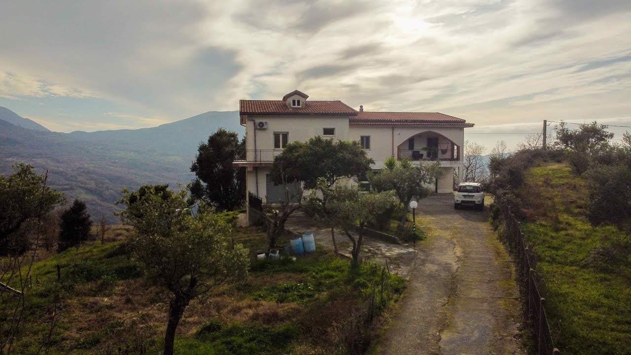 Italys Casa - Vista mozzafiato su due piani a Verbicaro (CS)
