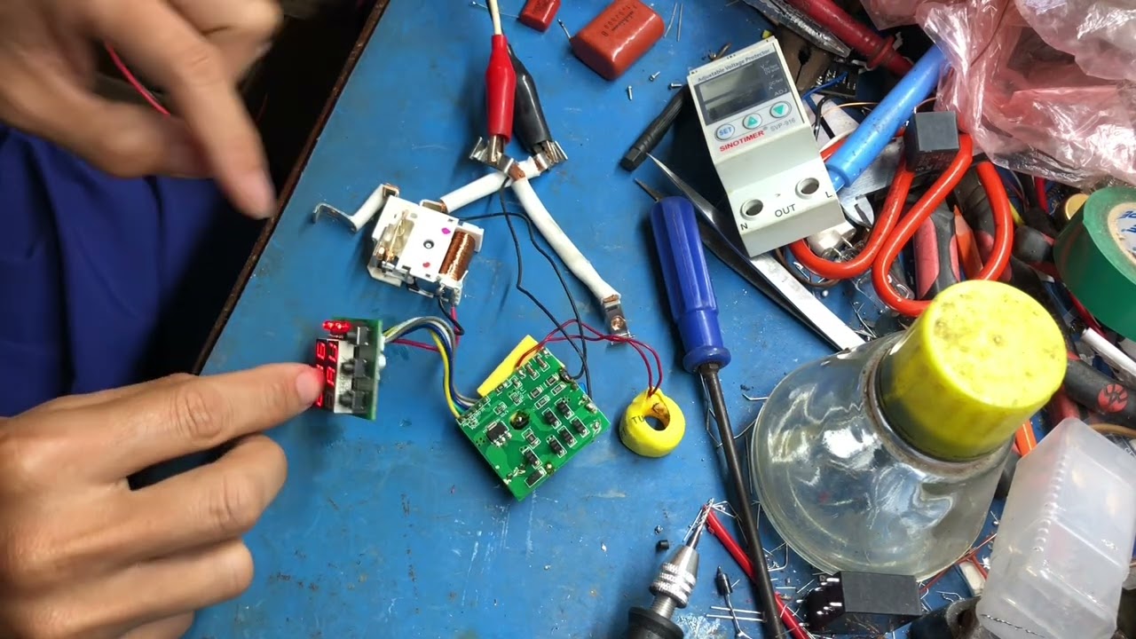 Sino time svp-916 sau 2 năm hơn sử dụng. Lỗi có điện vào mà không cấp ra tải