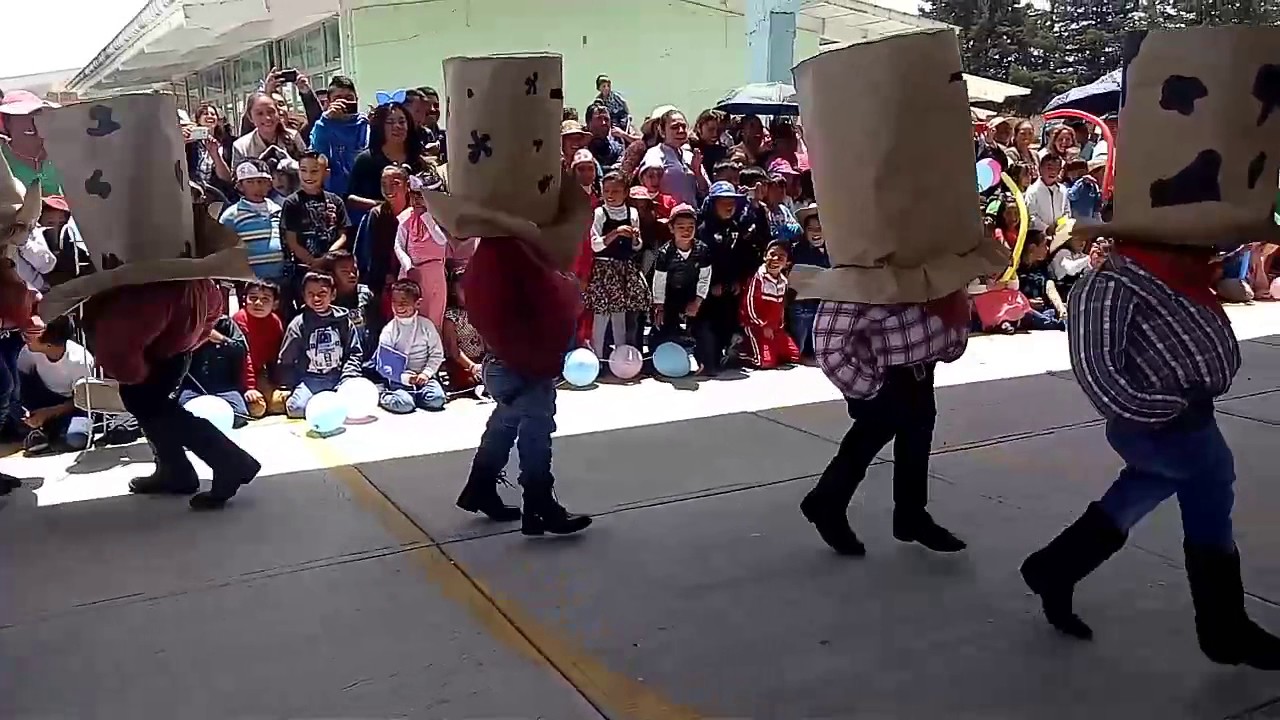 El Baile De Los Enanitos 1° 