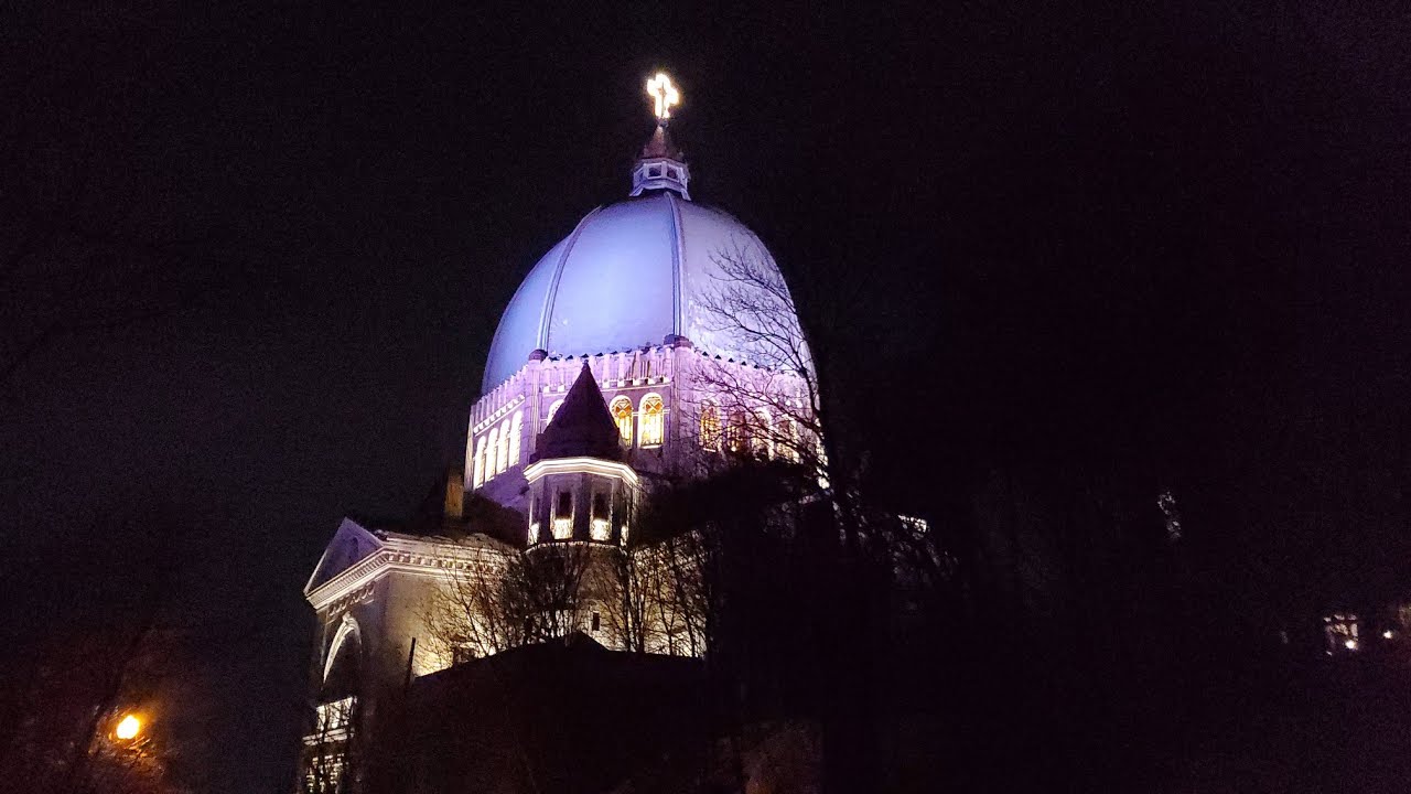 Walking from Saint Joseph's Oratory to Atwater Metro Station