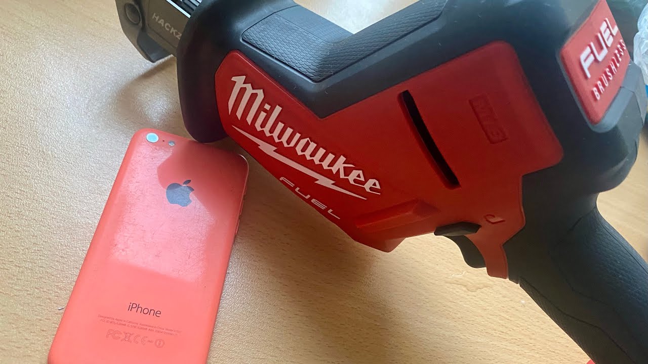 Распаковка iphone of сабельной пилой Milwaukee m18 fuel FHZ-0X она же 2719-20