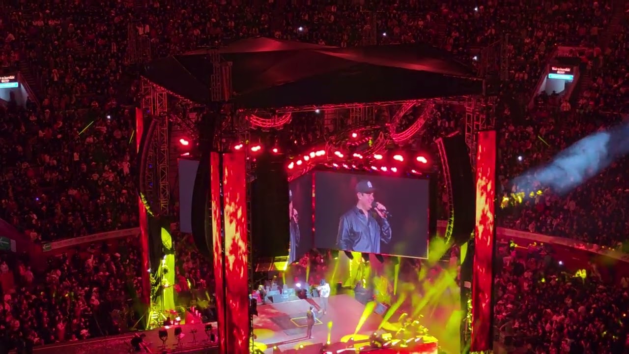 Como En Los Viejos Tiempos - Edén Muñoz ft Alfredito Olivas (En Vivo - La México)