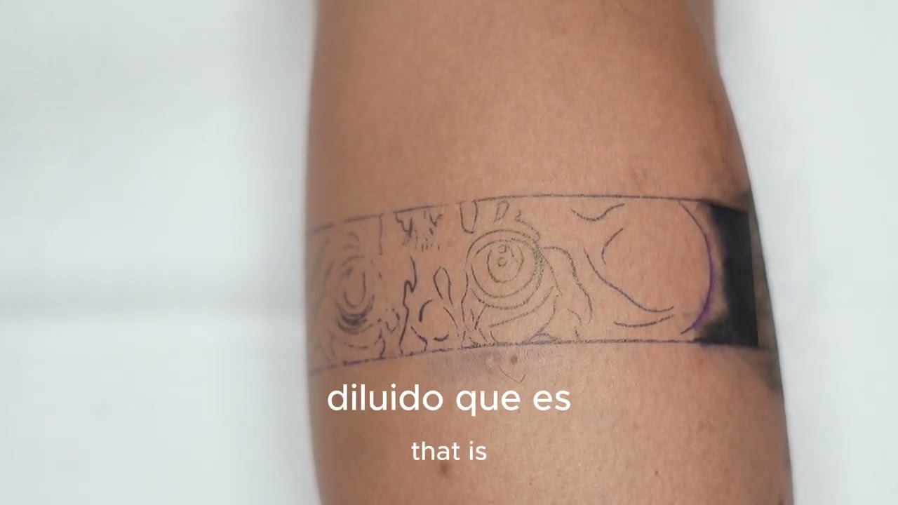 proceso de tatuaje gato