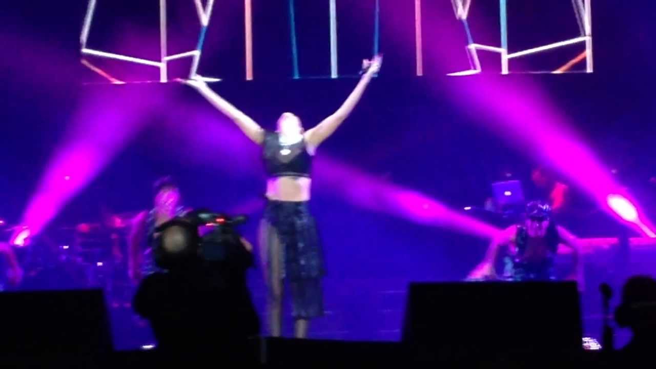 Rihanna - We Found Love, S&M and Only Girl (in the World) (live in Tel Aviv, Israel) FULL