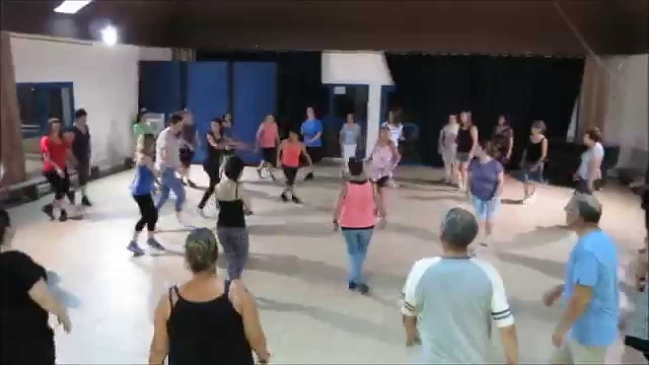 איך הוא שר ריקוד מעגל - Eich Hu Shar Dance
