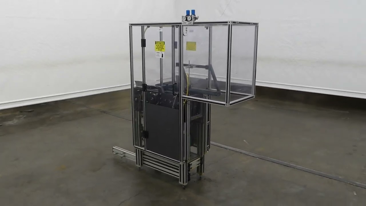 E309148 - Lugged Conveyor With Vertical Slicer
