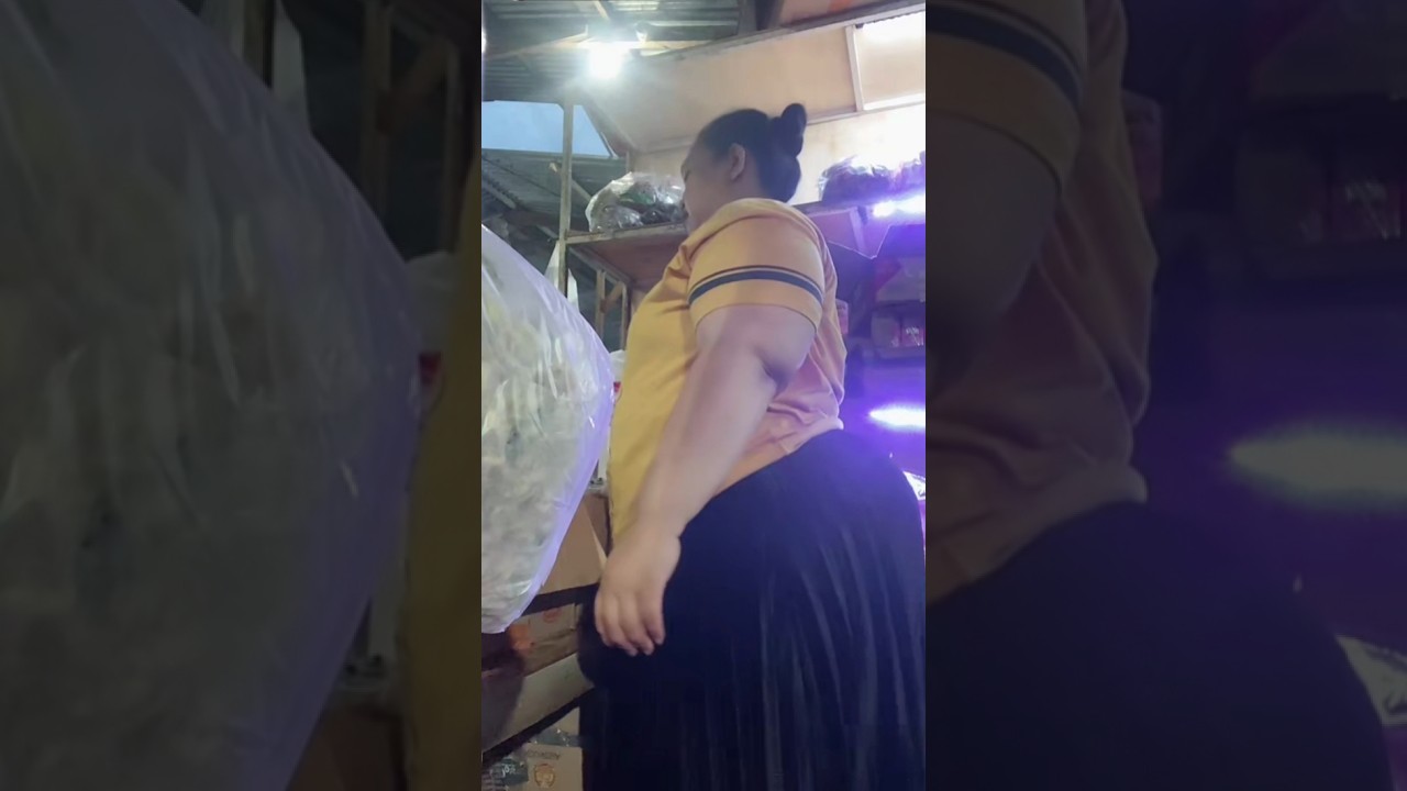 vlog of selling at the market in the early morning