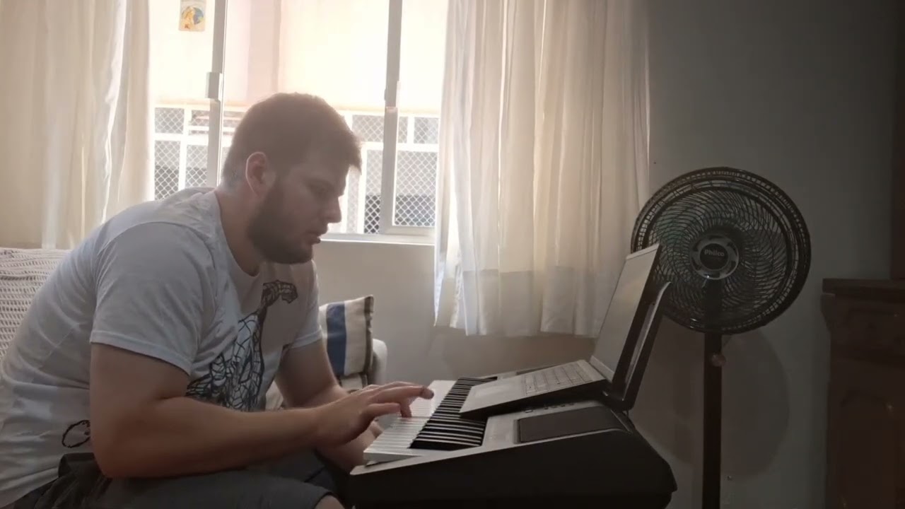 Vem Chegando Natal(Aline Barros)(No Teclado).