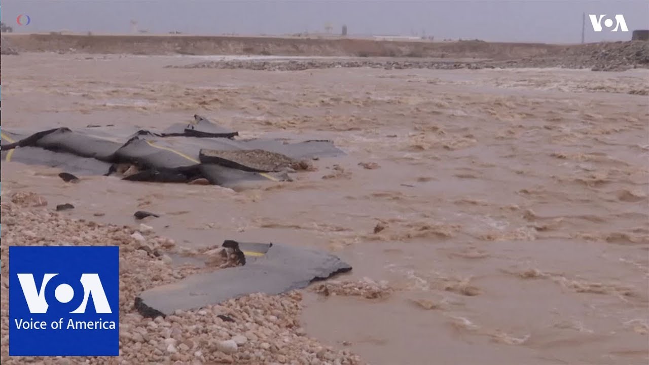 5 Dead, 30 Missing After Cyclone Hits Oman, Yemen