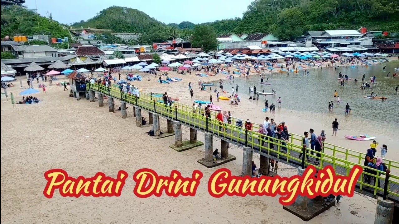 Pantai Drini Gunungkidul Yogyakarta