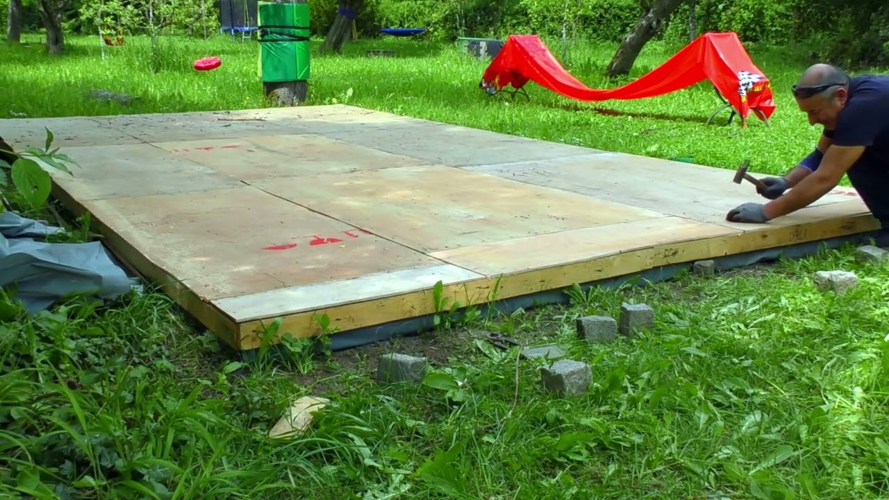 Build Cheap, DIY terrace with euro pallets