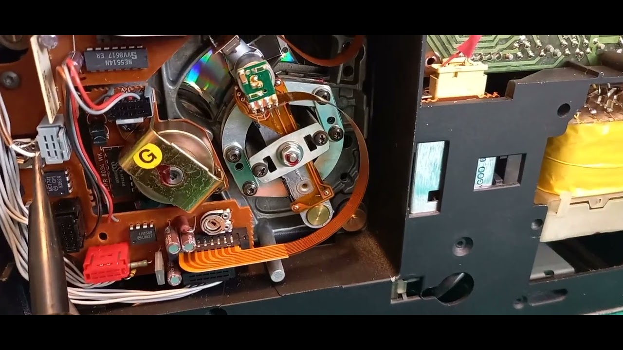 Philips CD304 MKII