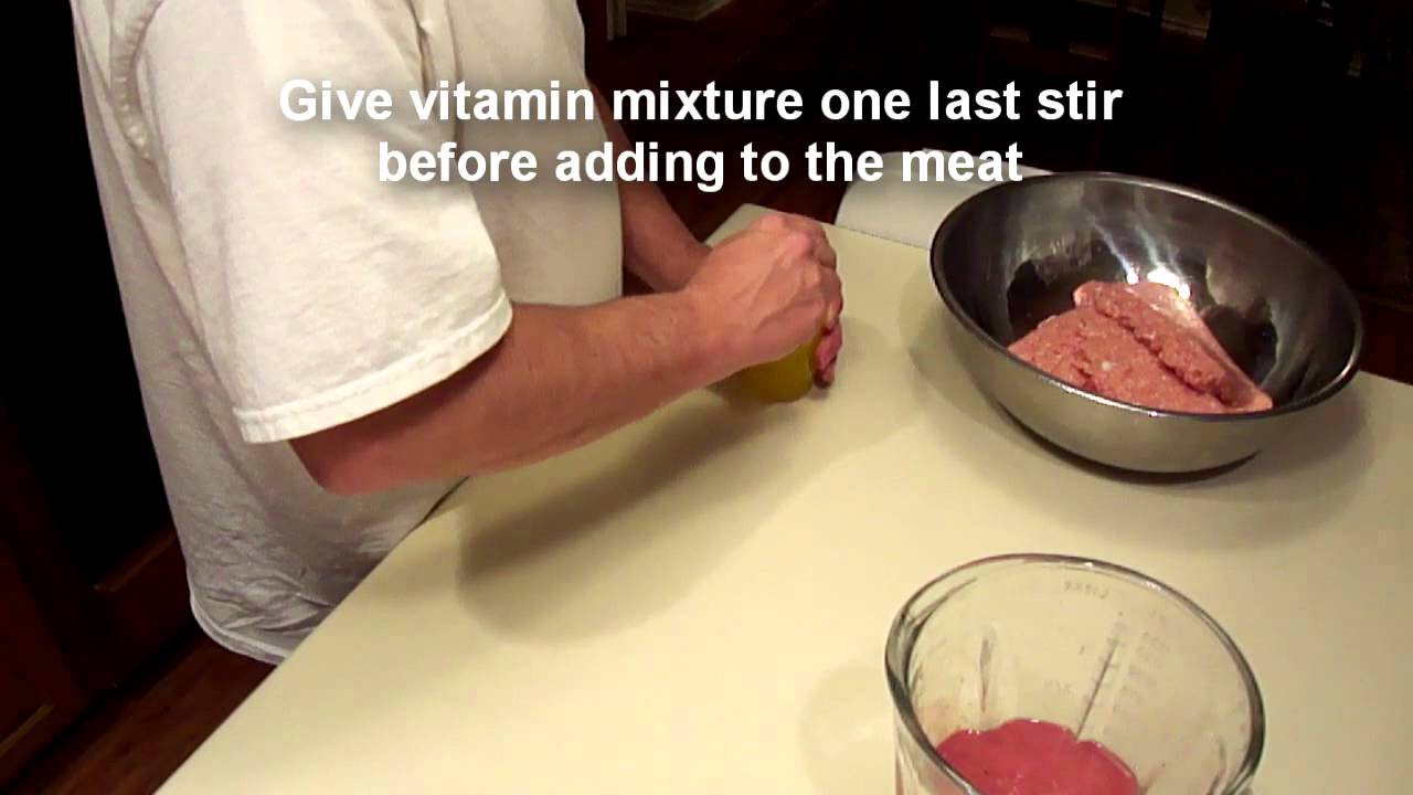 Sphynx Tom Sawyer - Ep 13 - Making Tom Sawyers Raw Food