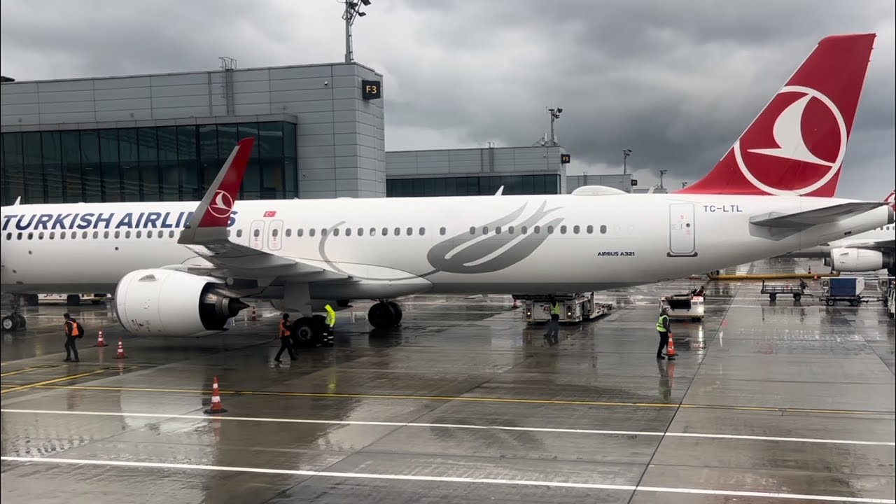 THE BEST FLIGHT OF MY LIFE! | Turkish Airlines A321neo Business Class Trip Report: Istanbul–Zurich