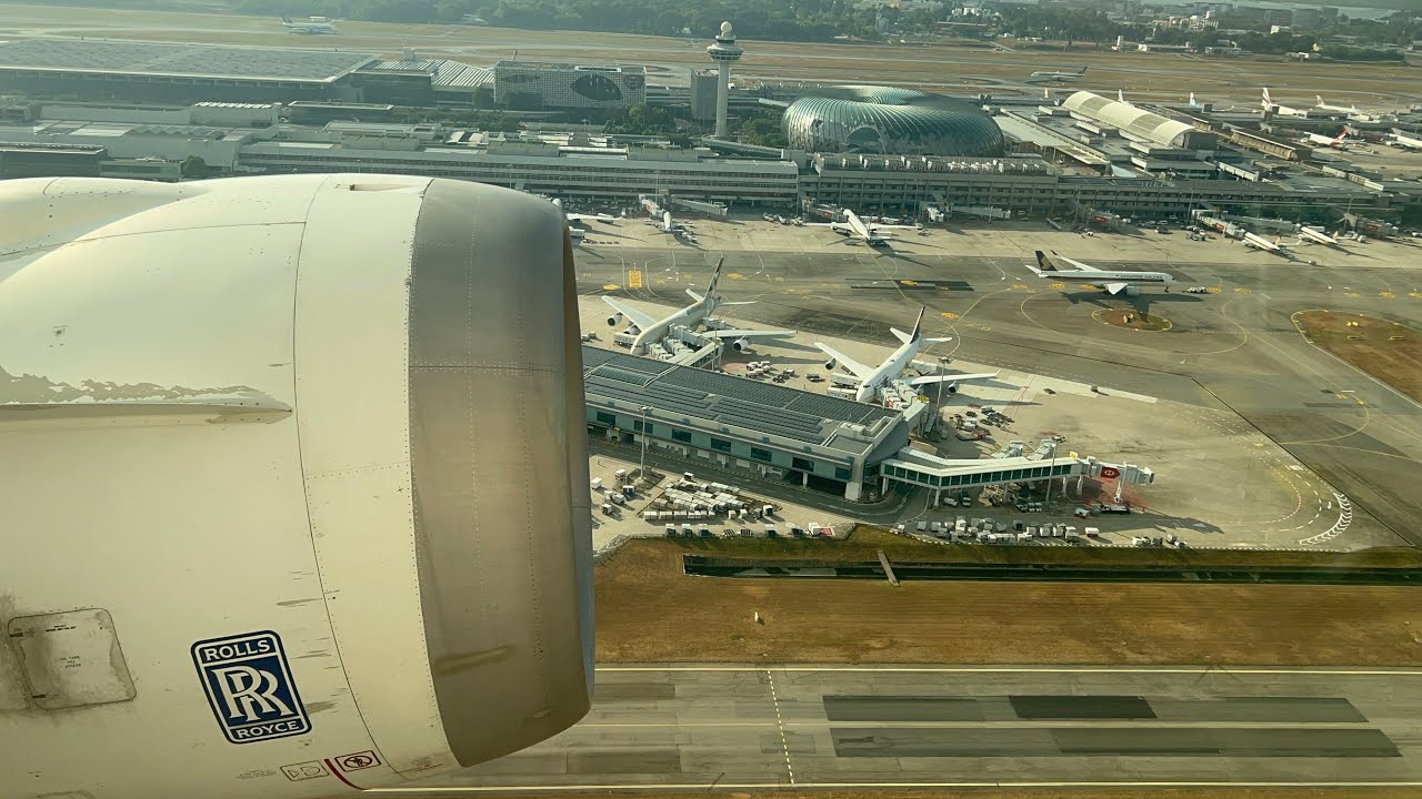 Boeing 787 Dreamliner Pushback, Taxiing and Takeoff from Singapore Airport 🇸🇬✈️🇸🇬 | flyscoot