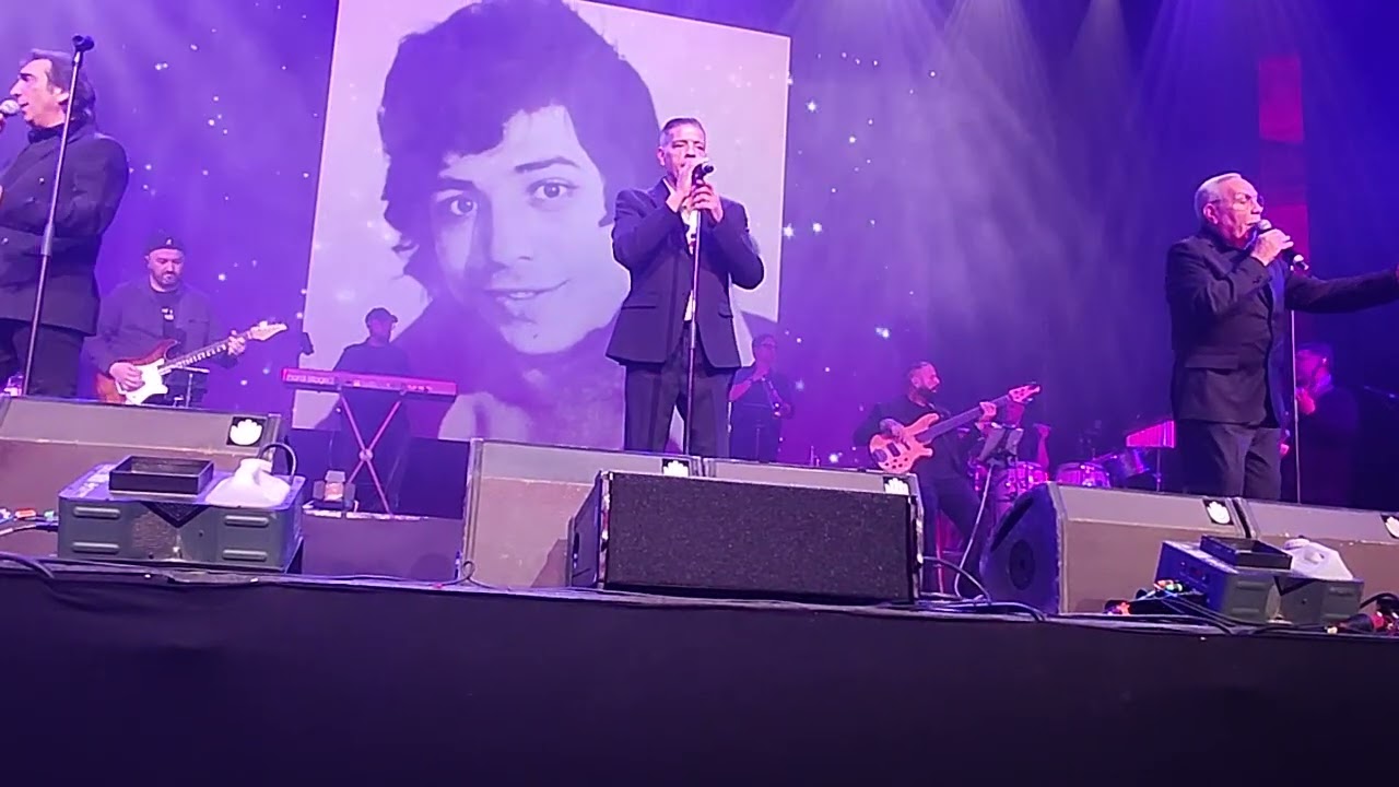 Los Chunguitos, Me quedo contigo