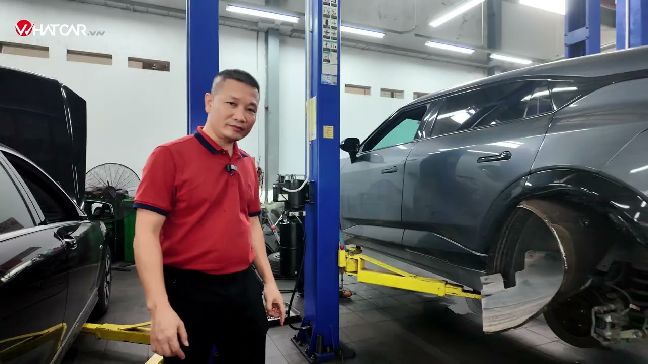 Giờ mới nâng cấp phuộc cho VinFast VF 7 anh em ạ, lắp xong chạy như xe khác! | WhatcarVN