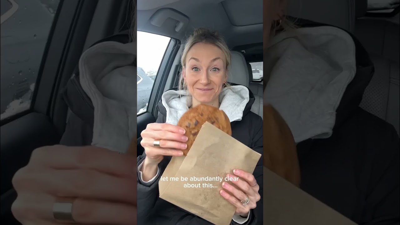Colleen recommends the Costco Cookies! ❤️ 😍