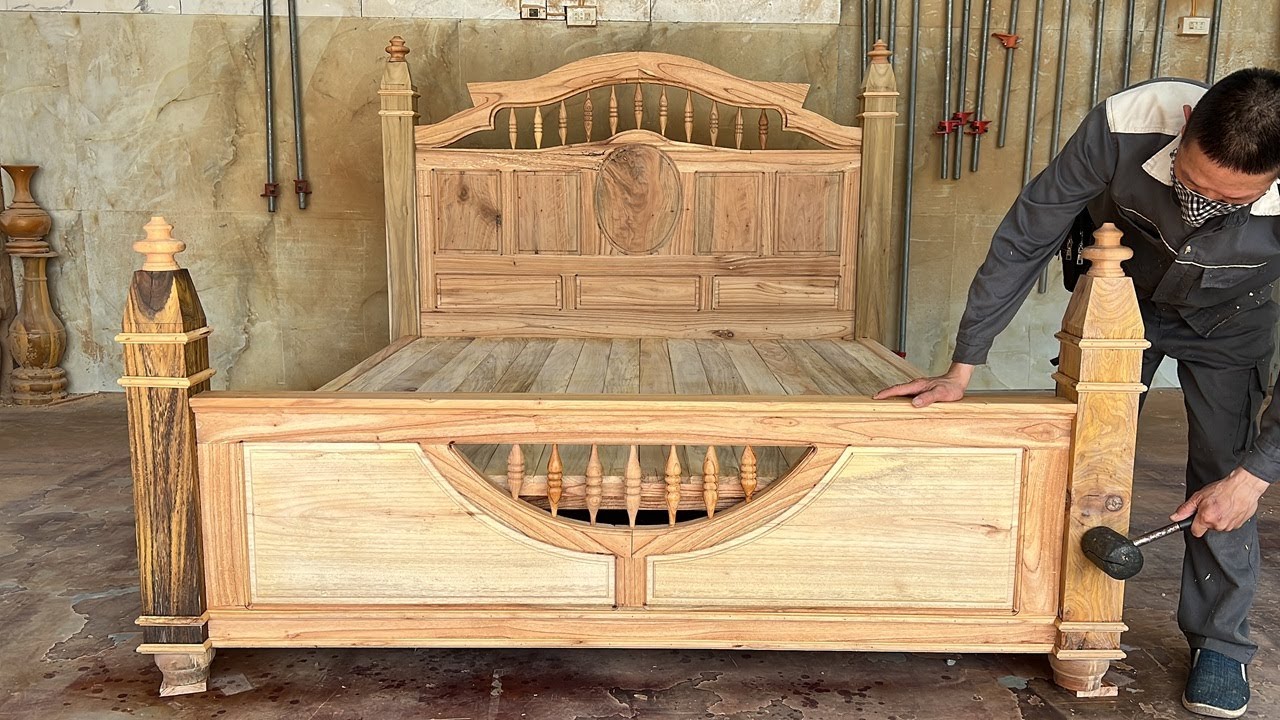 Artistic Wooden Beds & The Technical Process Behind: Install Wooden Beds With Classic Pillar Systems