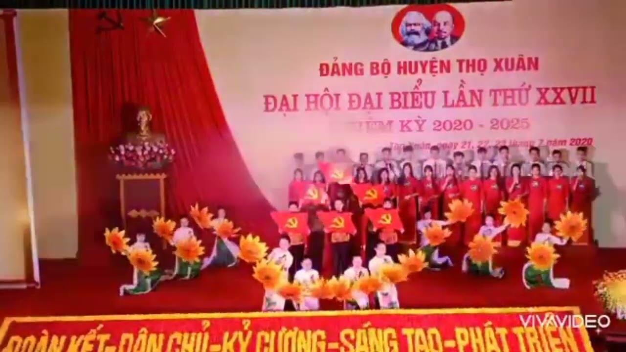 Chào mừng Đảng cộng sản Việt Nam